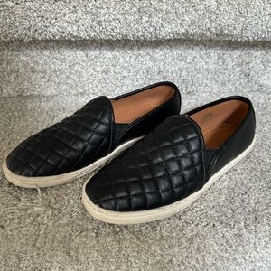 sun + stone mariam quilted slip-on sneakers black size 7